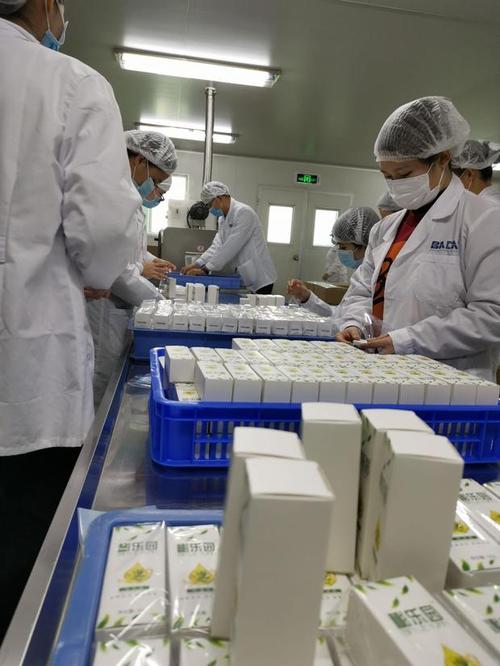 超级工厂中华神皂藏皂保湿沐浴手工皂洁脸香皂跨境外贸oem贴牌皂